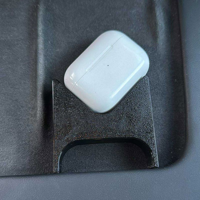 AirPods-holder for trådløs lading i Tesla
